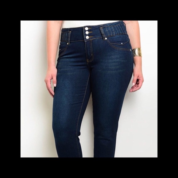 ➕ Dark Wash Denim Jeans - Picture 5 of 7